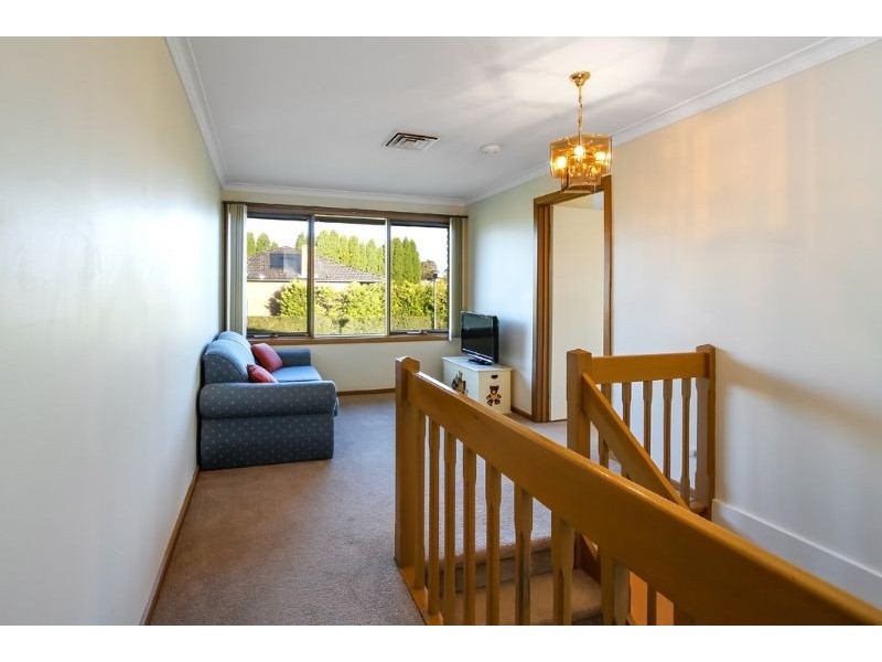 9-11 Sesame Street, Mount Waverley VIC 3149