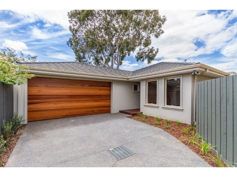 2/7 Runnymede Street, Mount Waverley VIC 3149