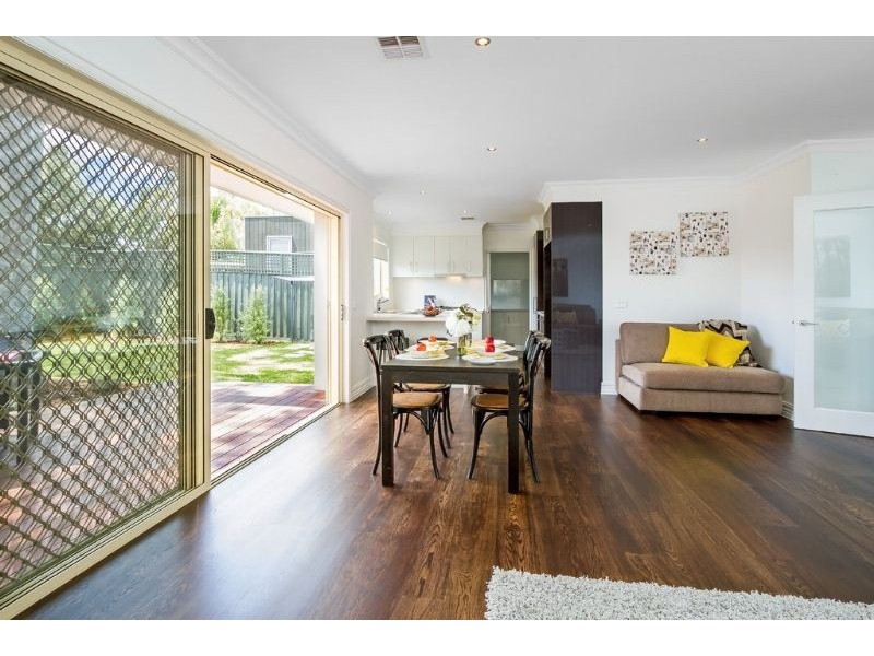 2/7 Runnymede Street, Mount Waverley VIC 3149