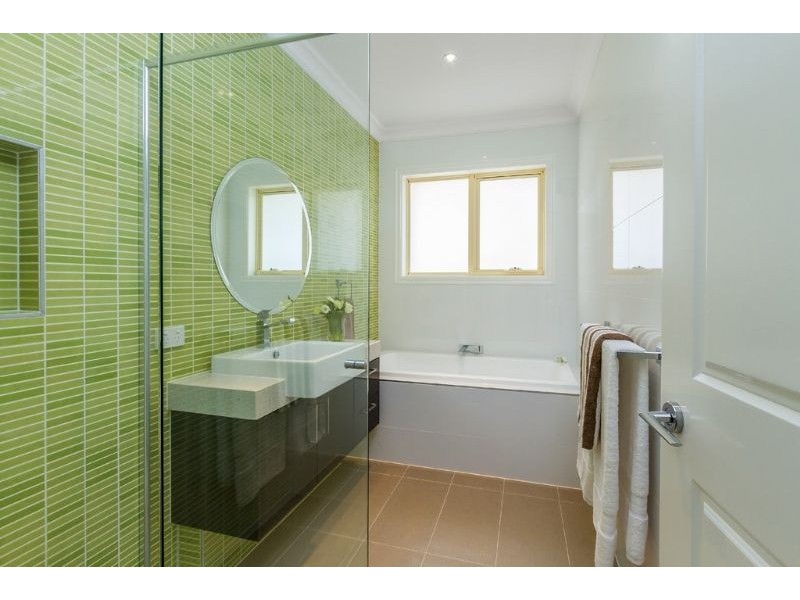 2/7 Runnymede Street, Mount Waverley VIC 3149