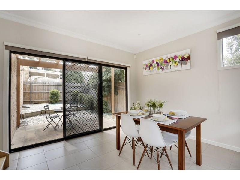 2/64 Albert Street, Mount Waverley VIC 3149