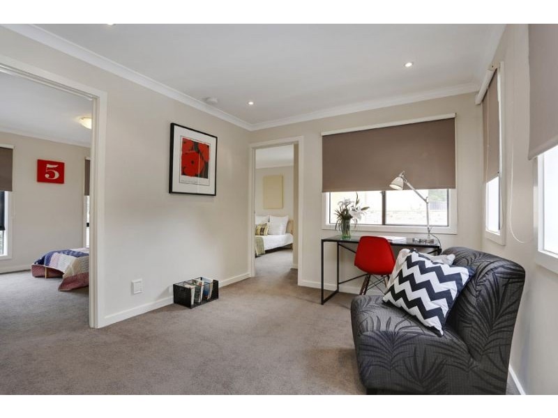 2/64 Albert Street, Mount Waverley VIC 3149