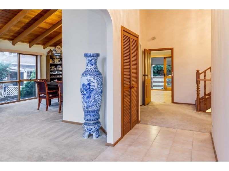 41 Kenross Drive, Wheelers Hill VIC 3150