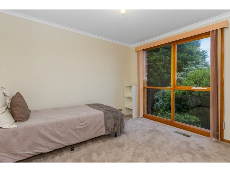 41 Kenross Drive, Wheelers Hill VIC 3150