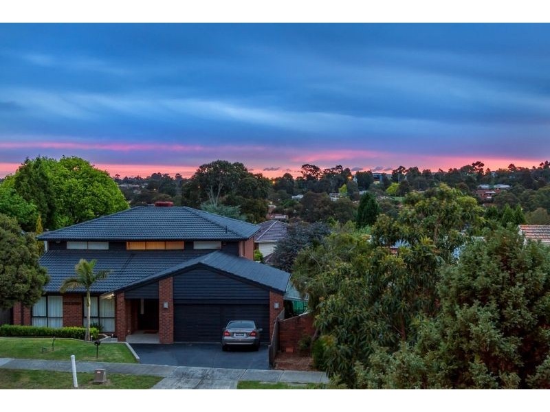 41 Kenross Drive, Wheelers Hill VIC 3150