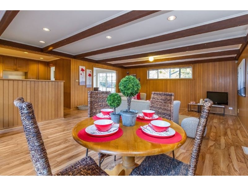 7 Newhaven Road, Burwood East VIC 3151