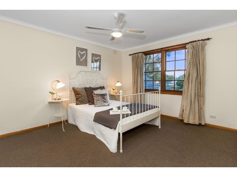 7 Newhaven Road, Burwood East VIC 3151