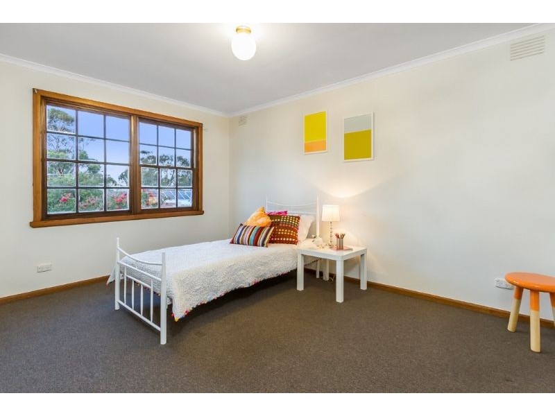 7 Newhaven Road, Burwood East VIC 3151