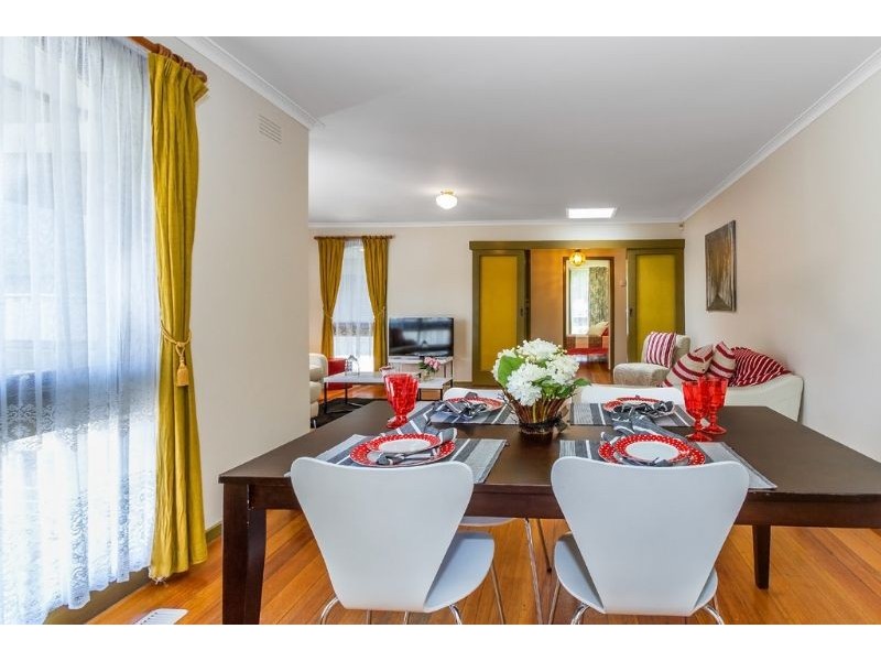 94 King Arthur Drive, Glen Waverley VIC 3150