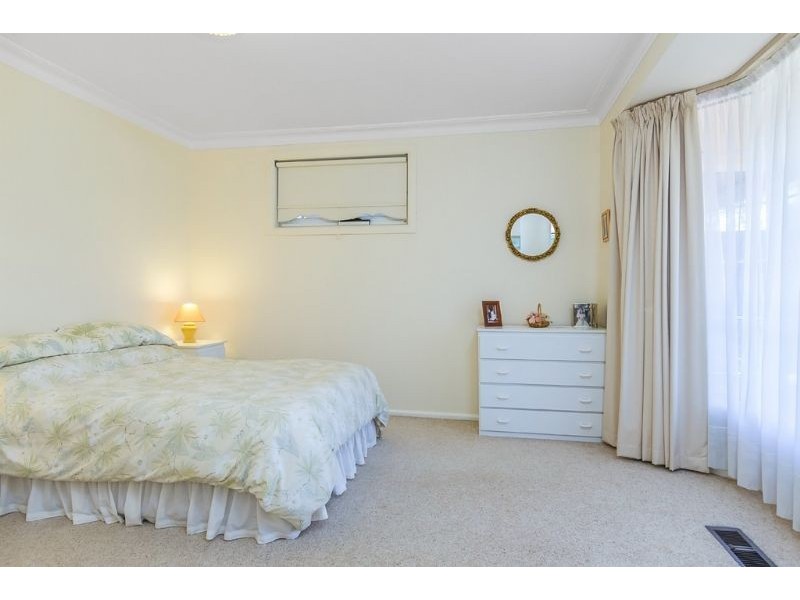 1 Debbie Street, Mount Waverley VIC 3149