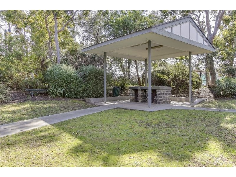 204D/662 Blackburn Road, Notting Hill VIC 3168