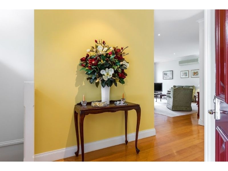 2/2 Gould Court, Mount Waverley VIC 3149