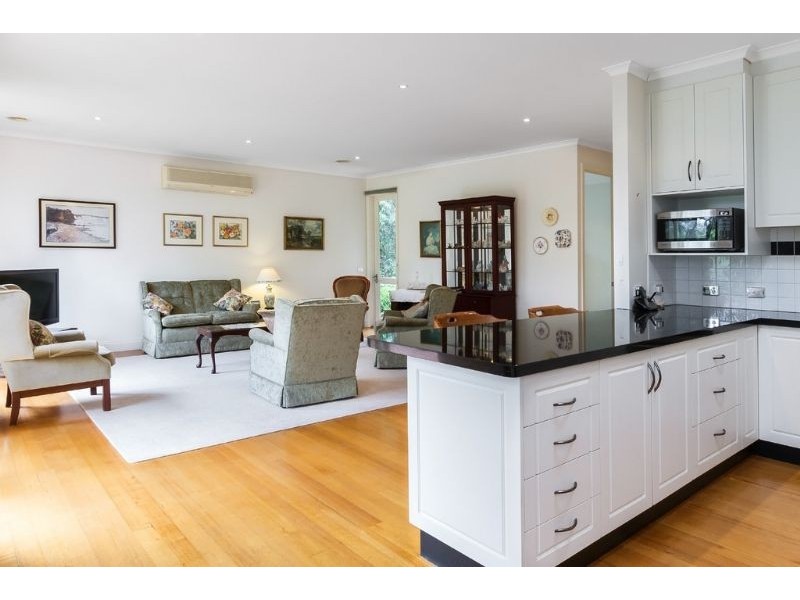 2/2 Gould Court, Mount Waverley VIC 3149