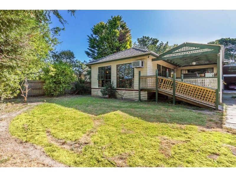 32 Bennett Avenue, Mount Waverley VIC 3149