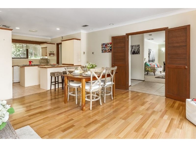 10 Belvedere Avenue, Wheelers Hill VIC 3150