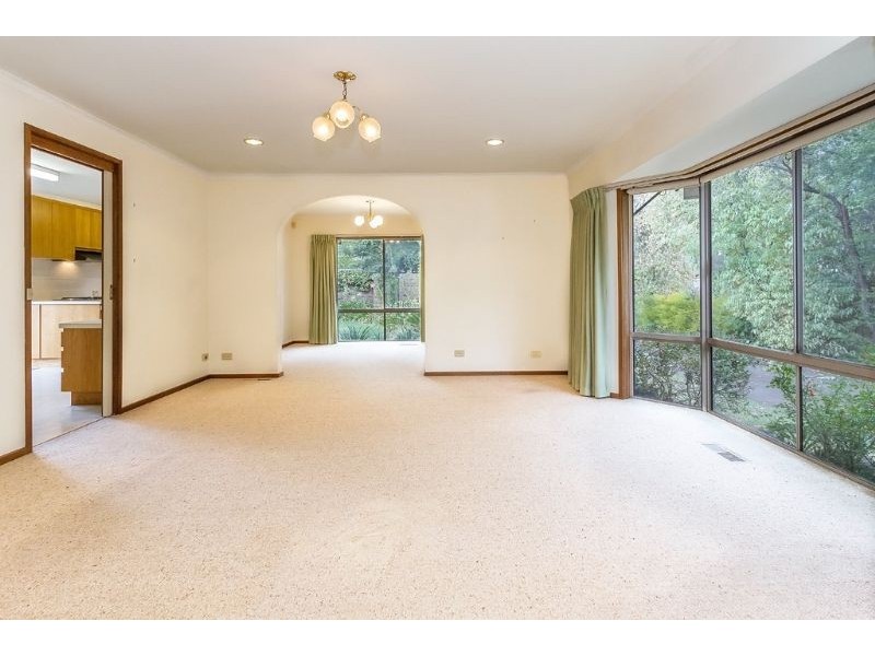 1/13 Irving Street, Mount Waverley VIC 3149