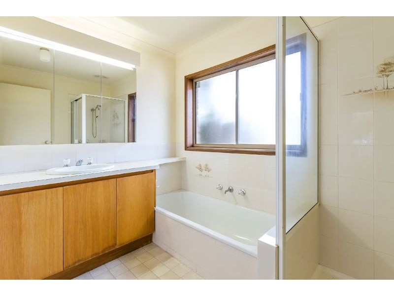 1/13 Irving Street, Mount Waverley VIC 3149