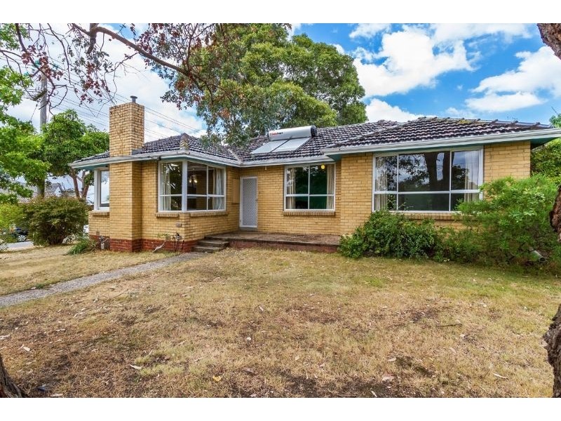 4 Barbara Avenue, Glen Waverley VIC 3150