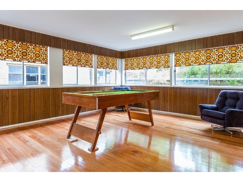 4 Barbara Avenue, Glen Waverley VIC 3150