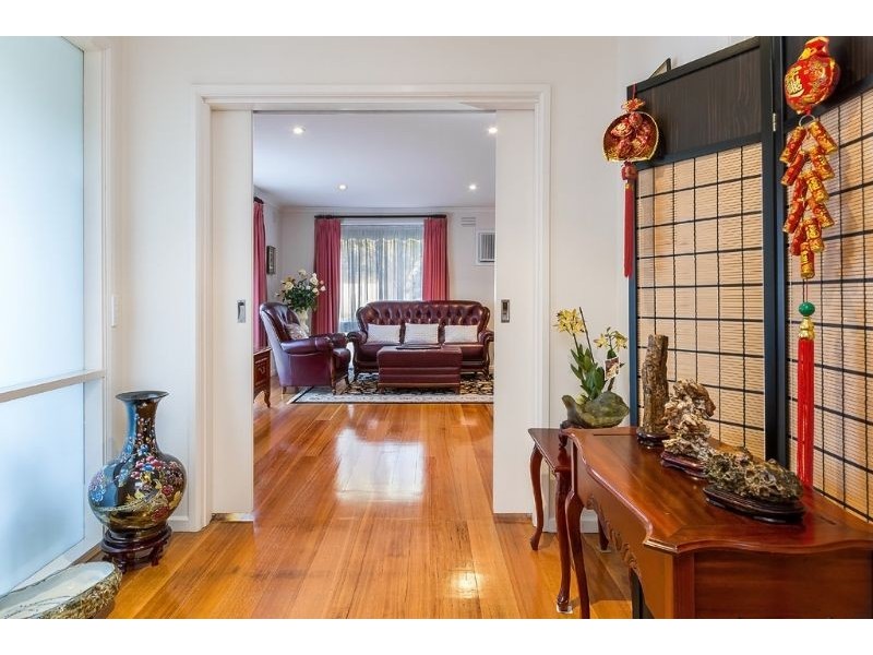 1 Mantova Drive, Wheelers Hill VIC 3150