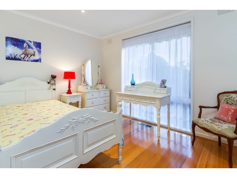 1 Mantova Drive, Wheelers Hill VIC 3150