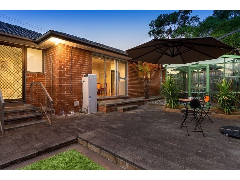 1 Mantova Drive, Wheelers Hill VIC 3150
