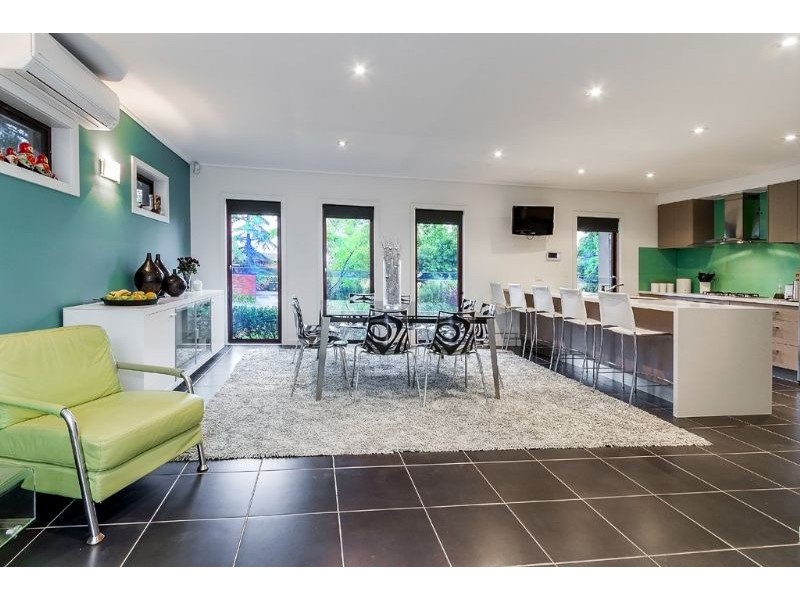 7 View Road, Glen Waverley VIC 3150