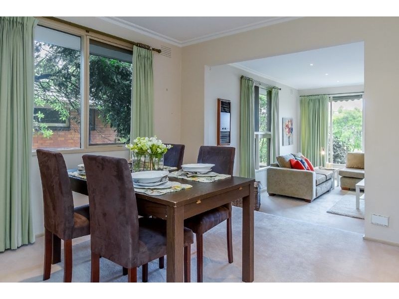 297 Gallaghers Road, Glen Waverley VIC 3150