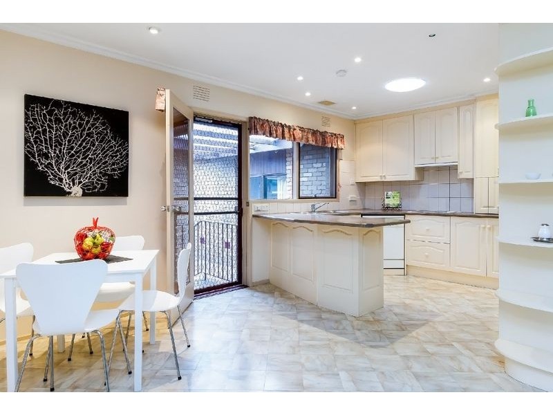 297 Gallaghers Road, Glen Waverley VIC 3150