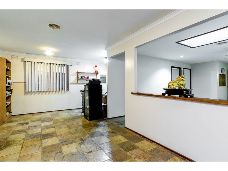 52 Collendina Crescent, Scoresby VIC 3179