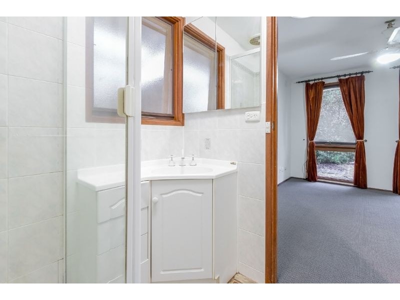 52 Collendina Crescent, Scoresby VIC 3179