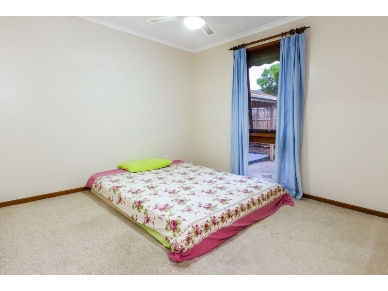 52 Collendina Crescent, Scoresby VIC 3179