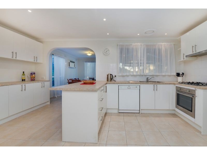 40 Mackellar Avenue, Wheelers Hill VIC 3150