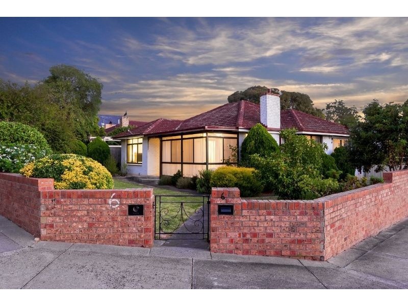 6 Avonhurst Drive, Glen Waverley VIC 3150