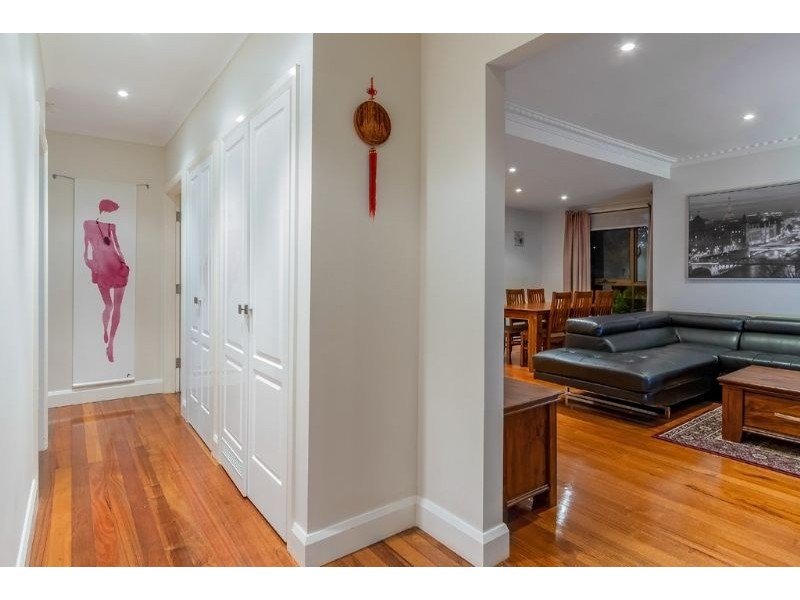 6 Avonhurst Drive, Glen Waverley VIC 3150