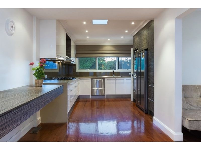 6 Avonhurst Drive, Glen Waverley VIC 3150