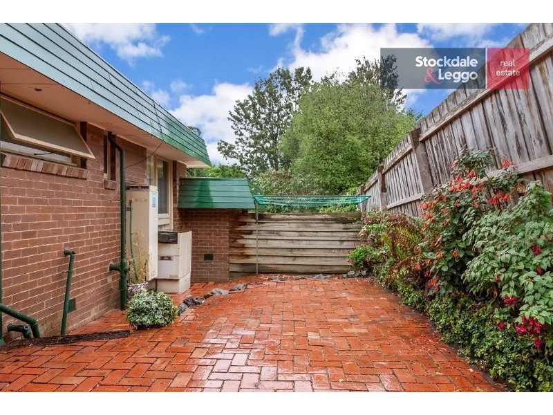 2/49 Surrey Road, Mount Waverley VIC 3149