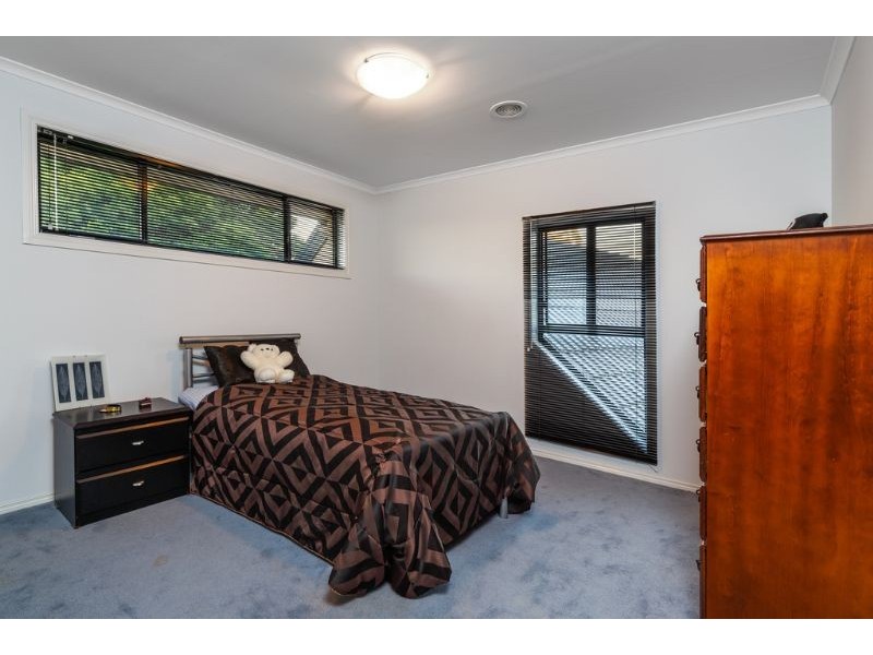 6 Moama Place, Rowville VIC 3178