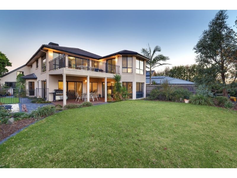 6 Moama Place, Rowville VIC 3178