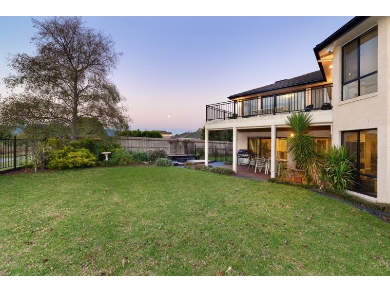 6 Moama Place, Rowville VIC 3178