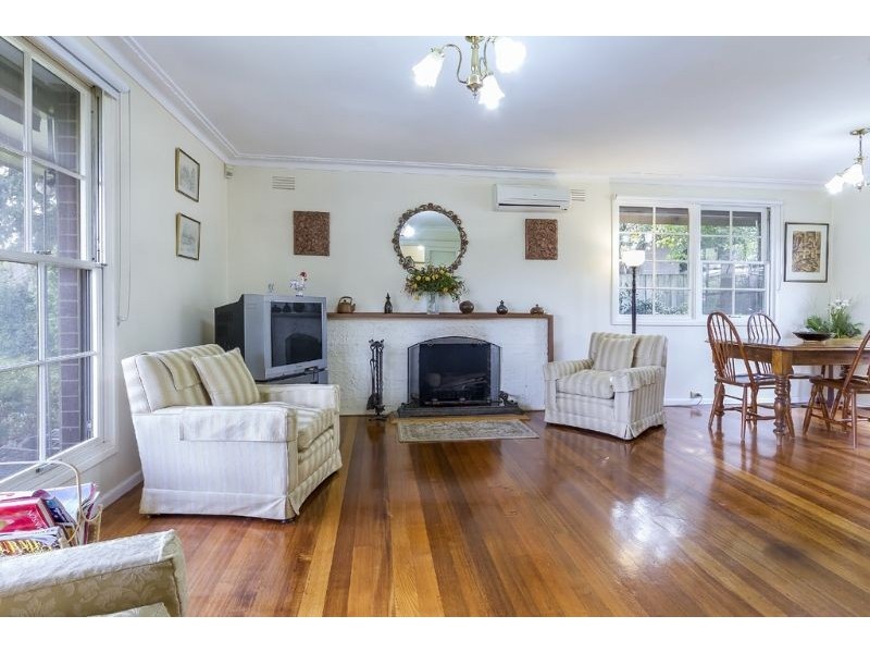 2 Orchard Street, Glen Waverley VIC 3150