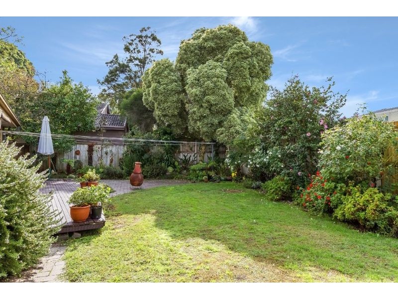2 Orchard Street, Glen Waverley VIC 3150
