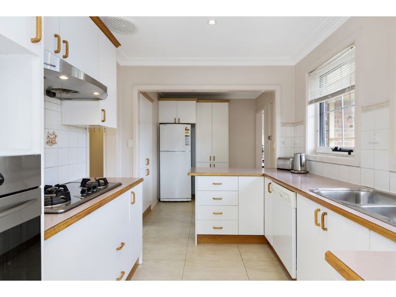 45 Caledonia Crescent, Mulgrave VIC 3170