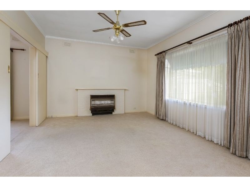 26 Howard Avenue, Mount Waverley VIC 3149