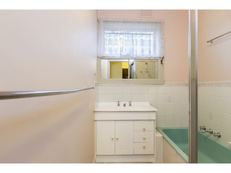 26 Howard Avenue, Mount Waverley VIC 3149