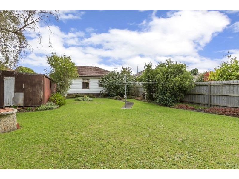26 Howard Avenue, Mount Waverley VIC 3149