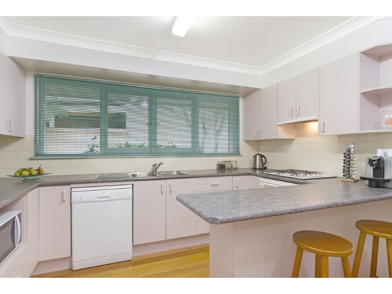 13 Biscayne Drive, Mount Waverley VIC 3149