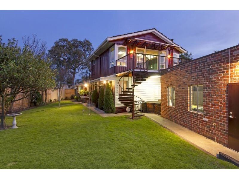 13 Biscayne Drive, Mount Waverley VIC 3149