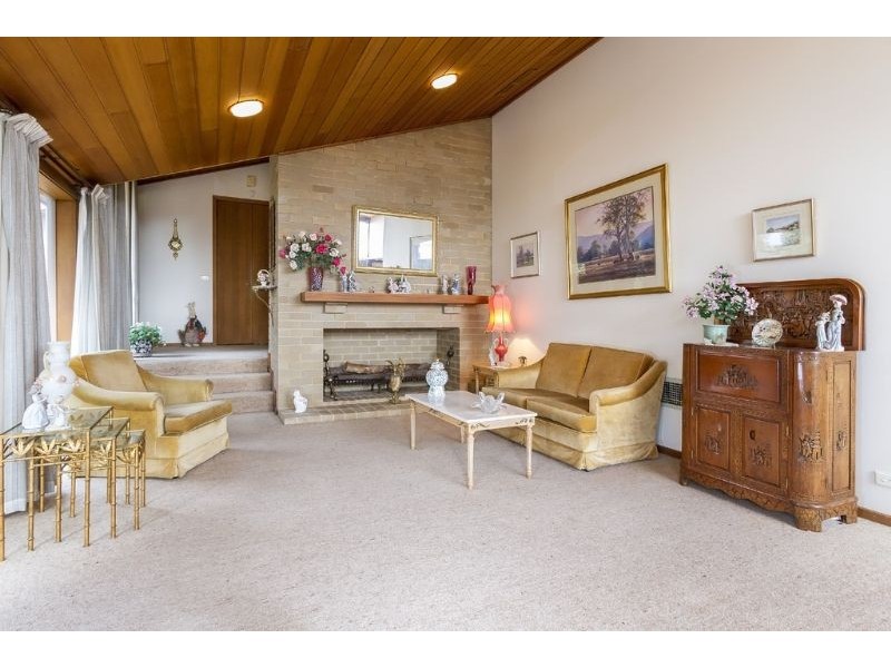 30 Glen Court, Glen Waverley VIC 3150