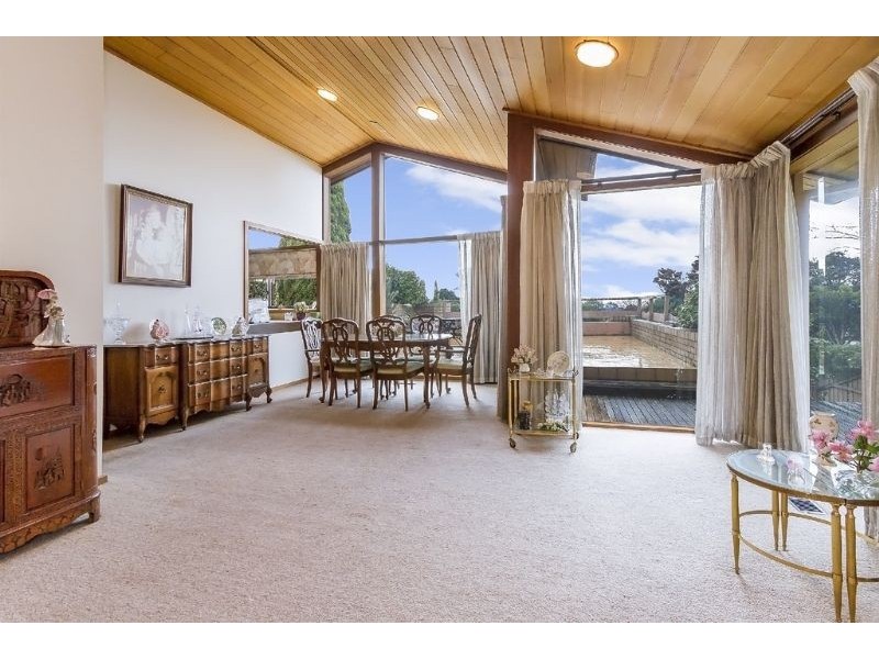 30 Glen Court, Glen Waverley VIC 3150